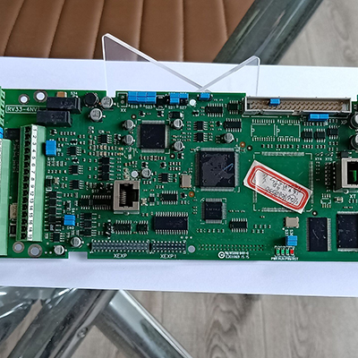 <a href=http://jwrr.com.cn/ target=_blank class=infotextkey>pcb</a>板打樣